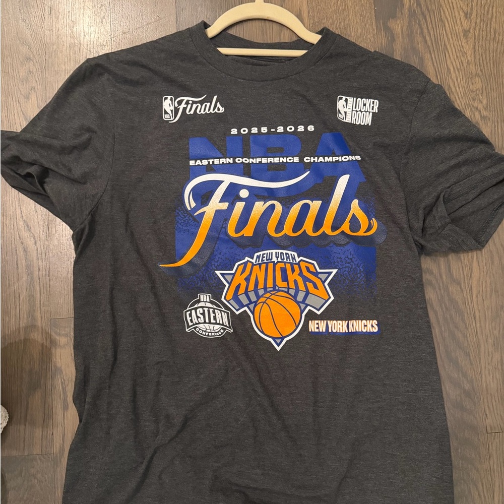 KNICKS NBA finals 2026 Fanatics grey T-Shirt new york Knicks